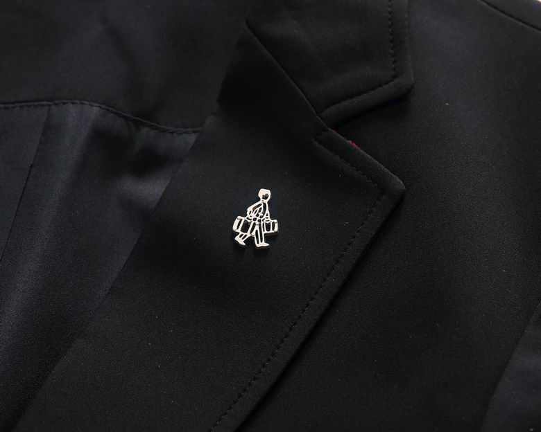 Prada M-3XL 25tn (6)